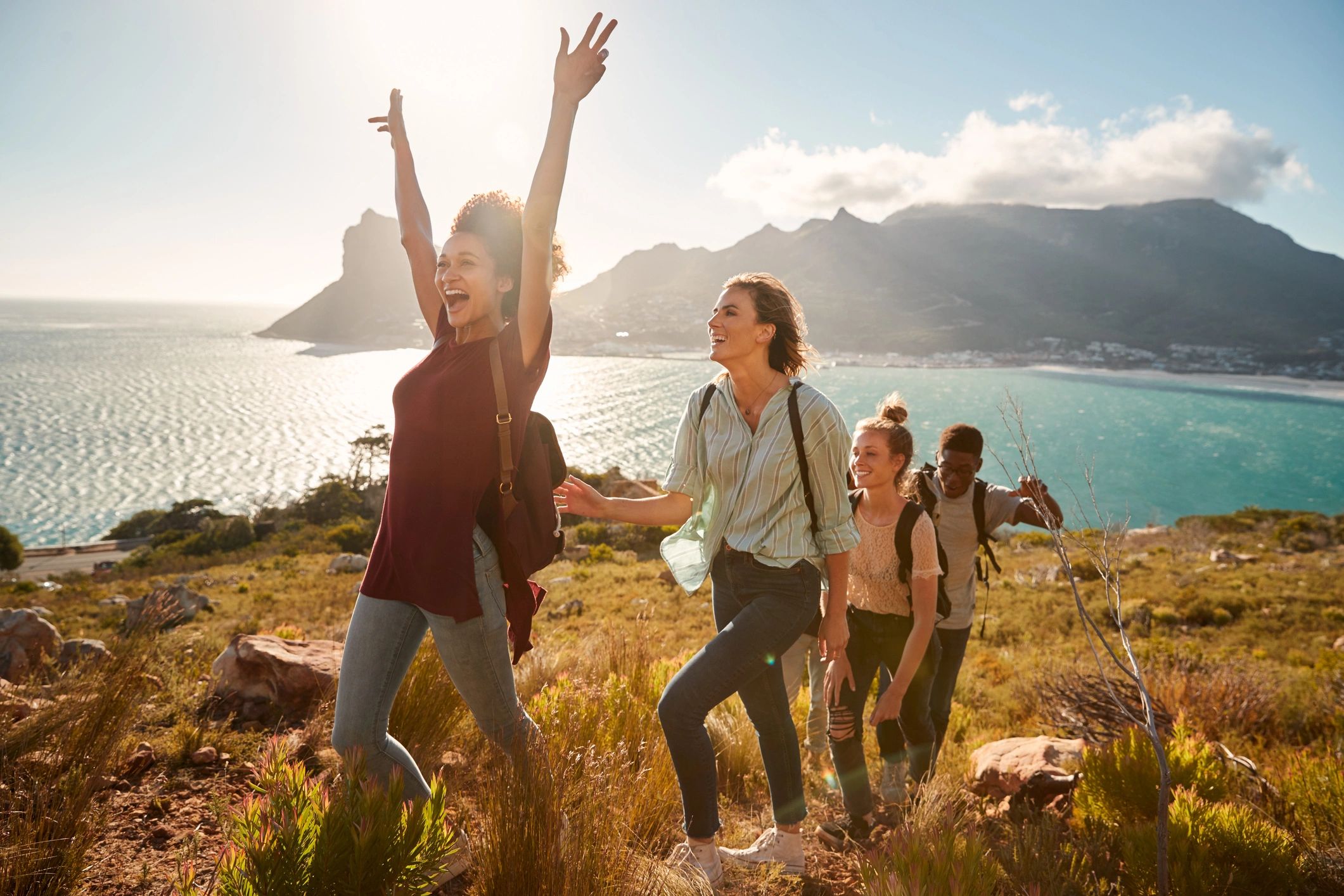 A guided tour through historic landmarks with group travelers.
